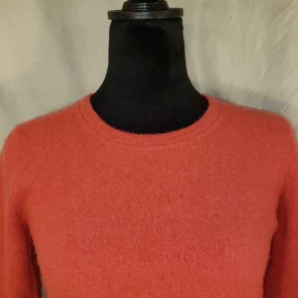 Women's Prive Cashmere Coral Crew Neck Sweater - M - Picture 3 of 6